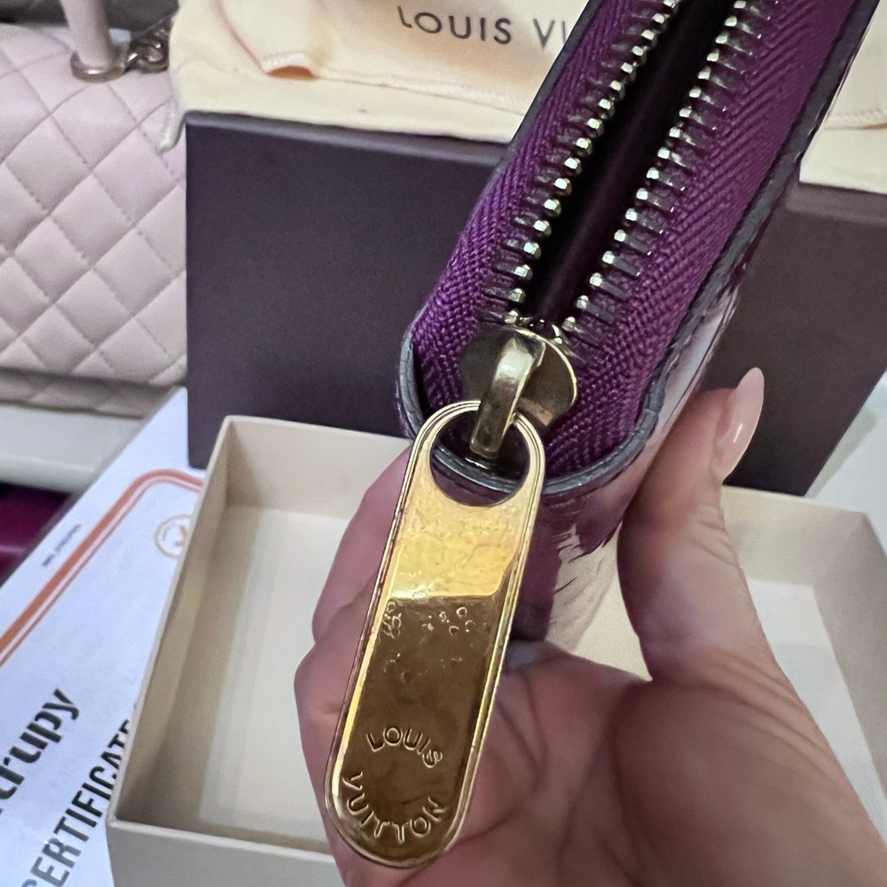SOLD Louis Vuitton Vernis long zippy wallet - Picture 2 of 15